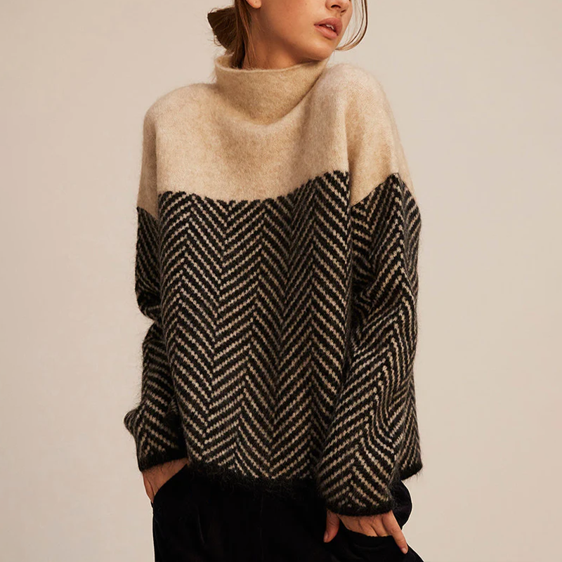 Damenpullover mit Chevron-Muster und hohem Kragen in lockerer Passform - J&B - 1 - Annoboutique