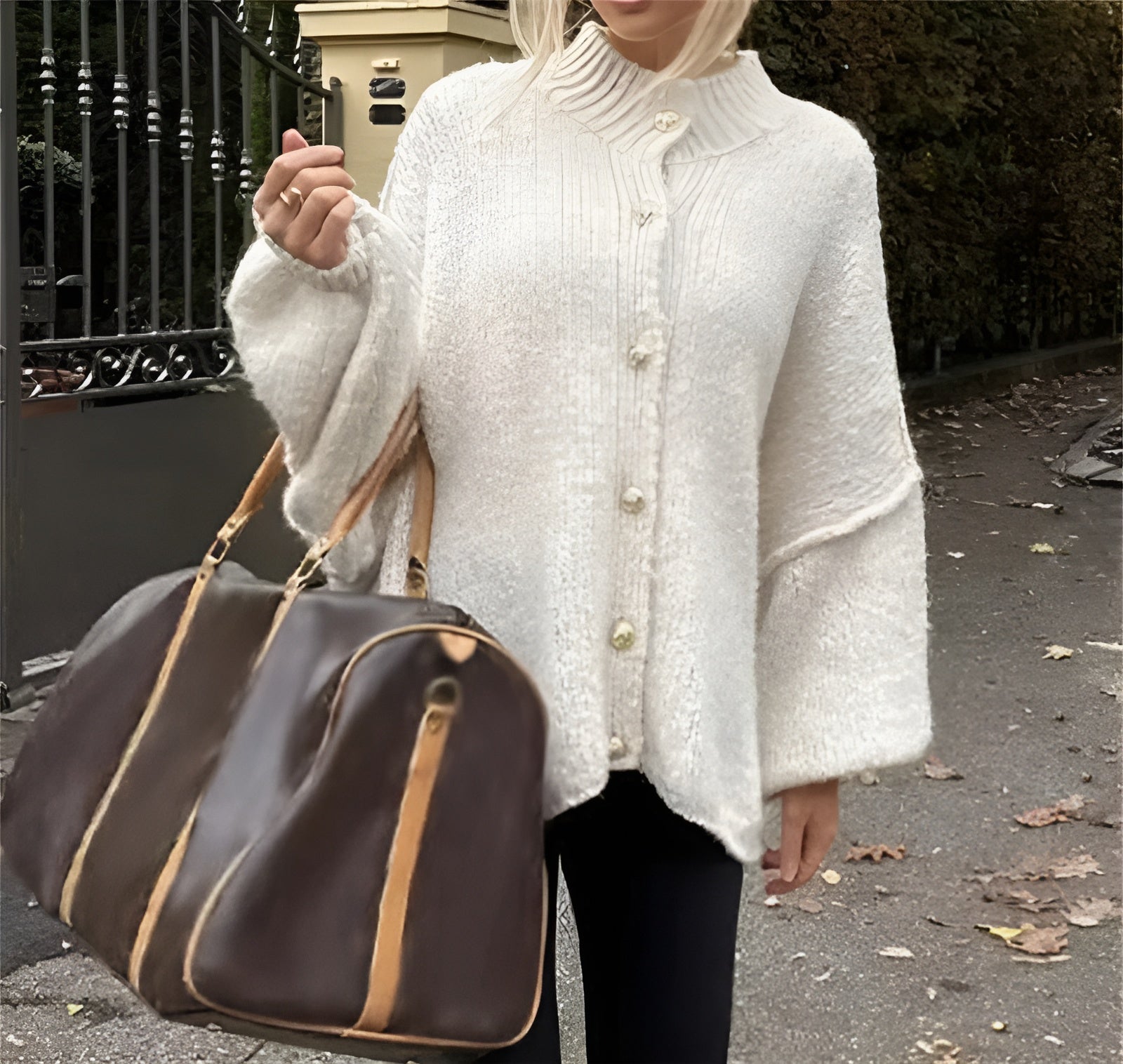 Astra - Strickjacke mit Rundhalsausschnitt