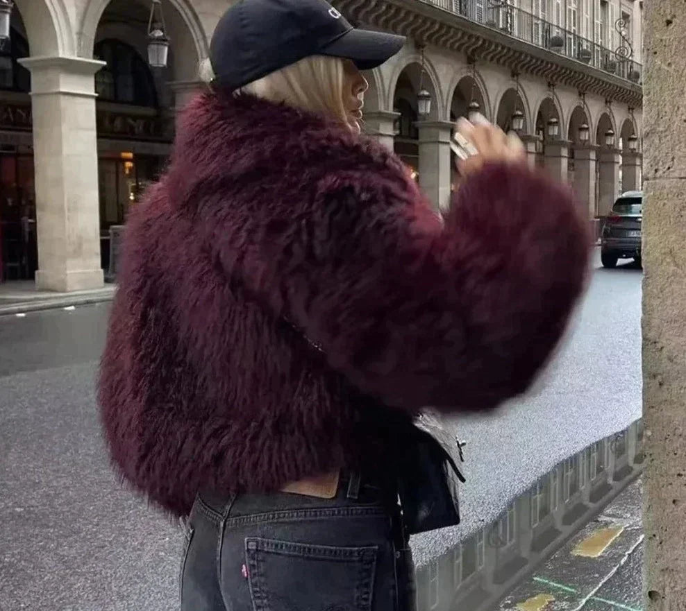 Ayla - Schicke Jacke mit flauschigem Fell