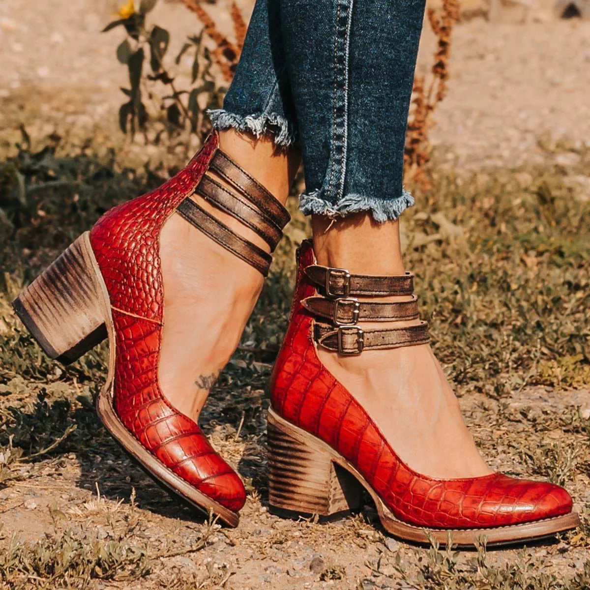 BEQUEME UND ELEGANTE STIEFELETTE