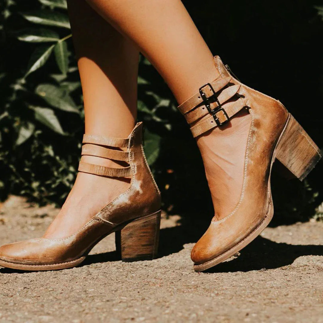 BEQUEME UND ELEGANTE STIEFELETTE