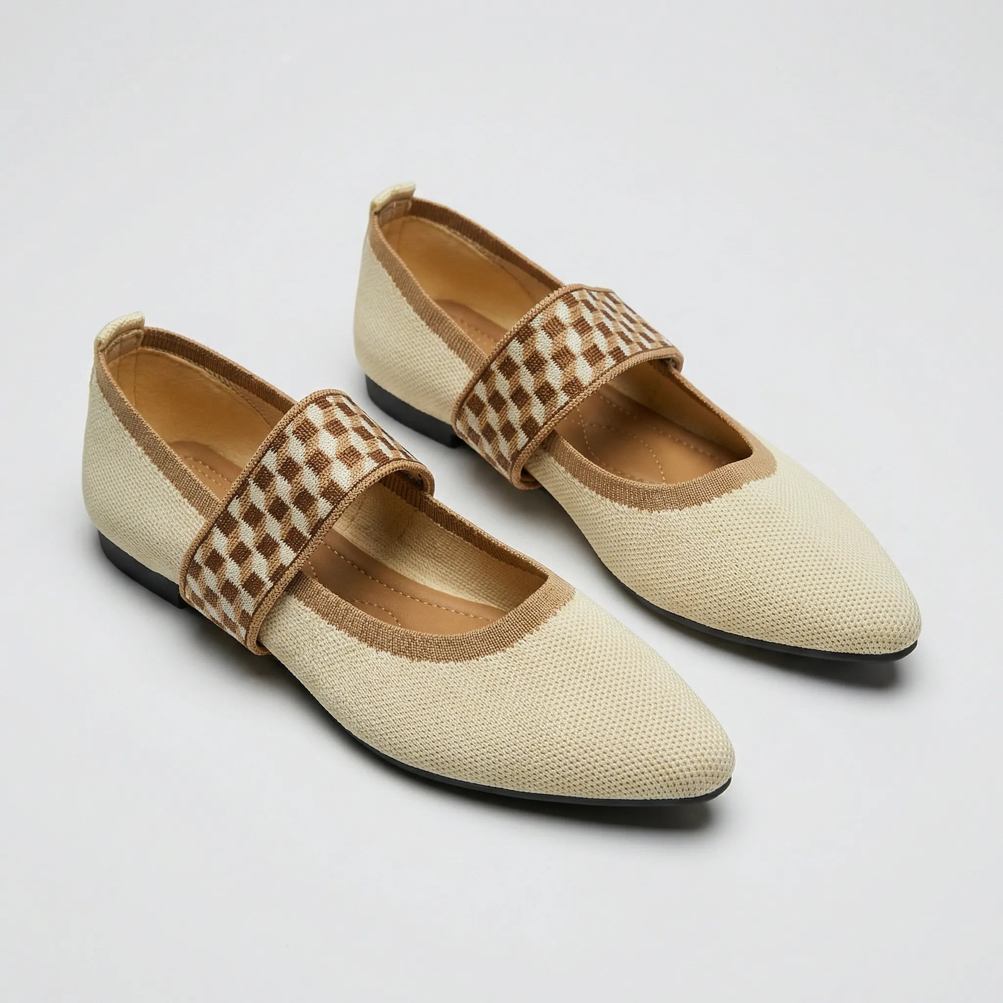 Damen Schuhe | Flach & Riemenhalt für sicheren Sitz