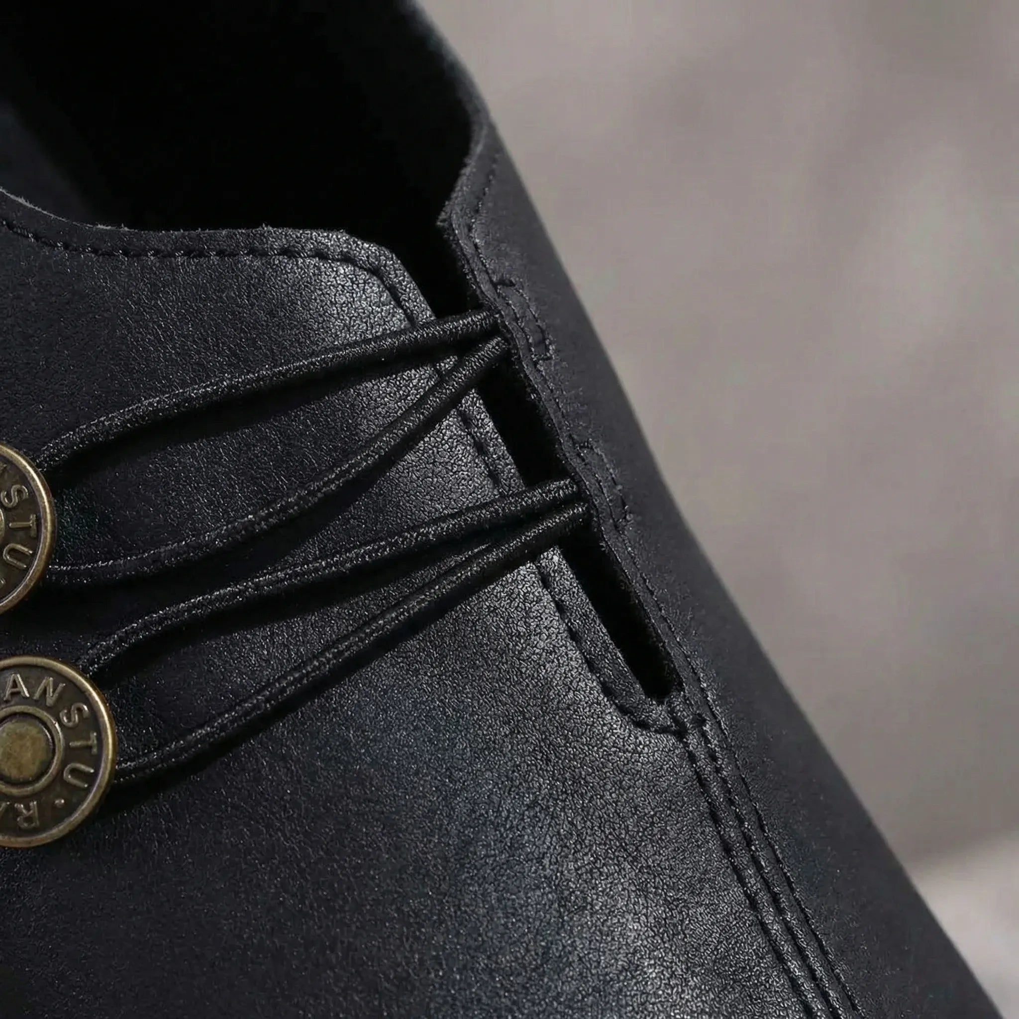 Damen Schuhe | Flacher Komfort & eleganter Minimal-Look