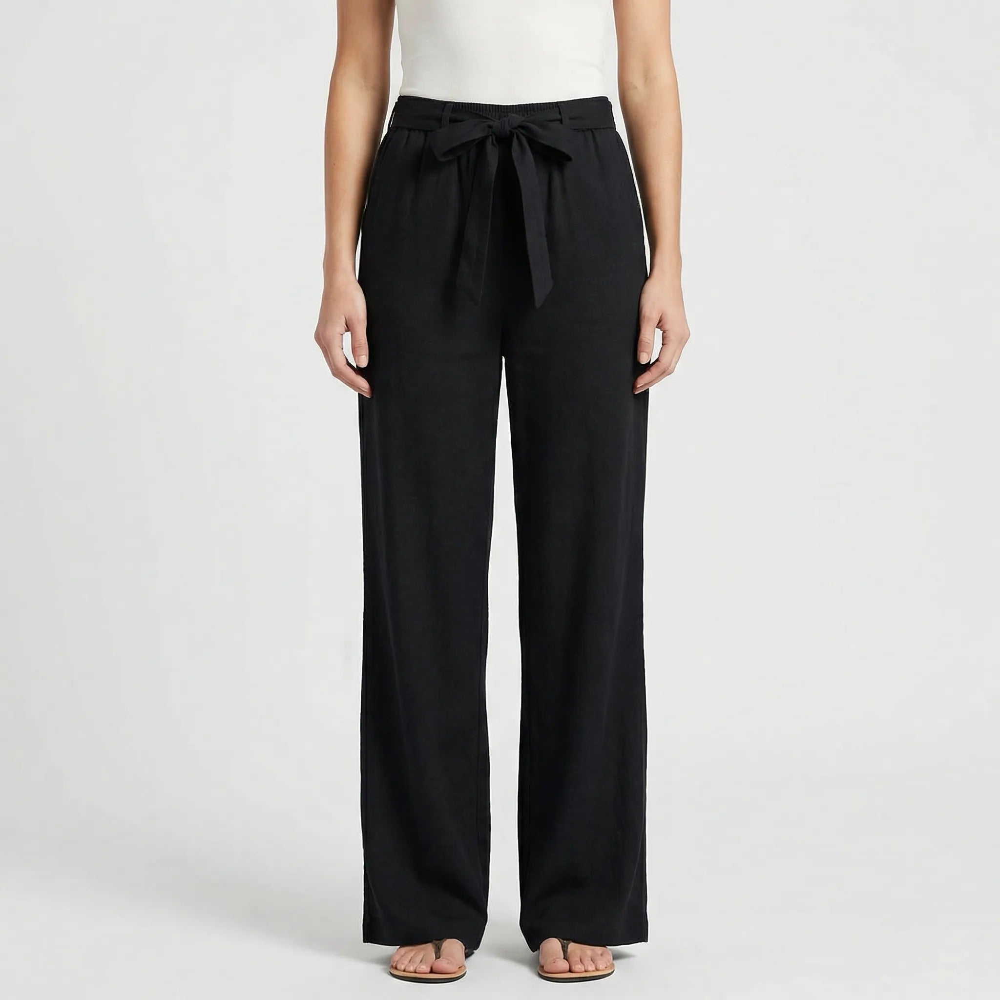 Damenhose | Weites Bein & Bindegürtel für bequemen Sitz