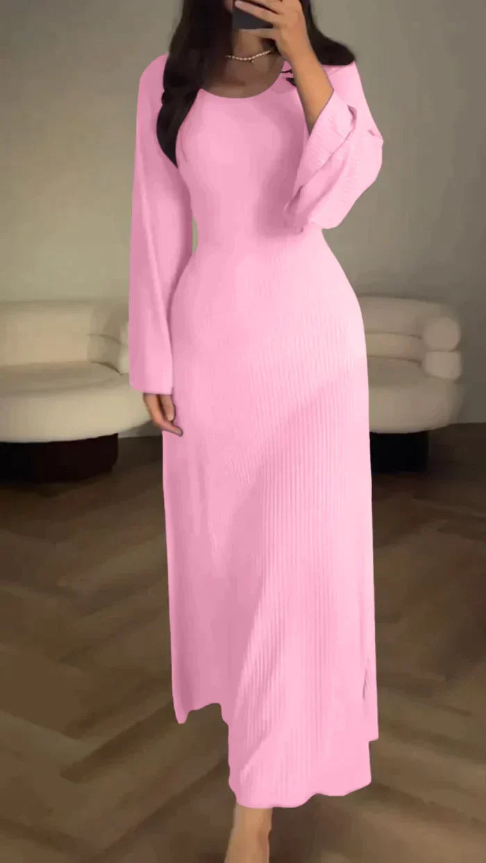 Das kurvenbetonte Maxikleid - Lozenda