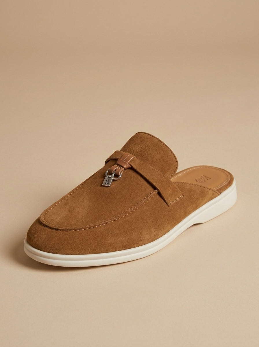 Loafer Herren | Offener Mule-Slipper mit Wildleder-Optik & Metallanhänger