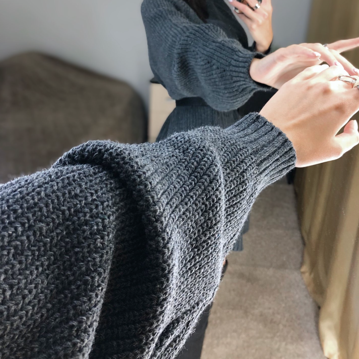 Elegantes Kleid aus Strick
