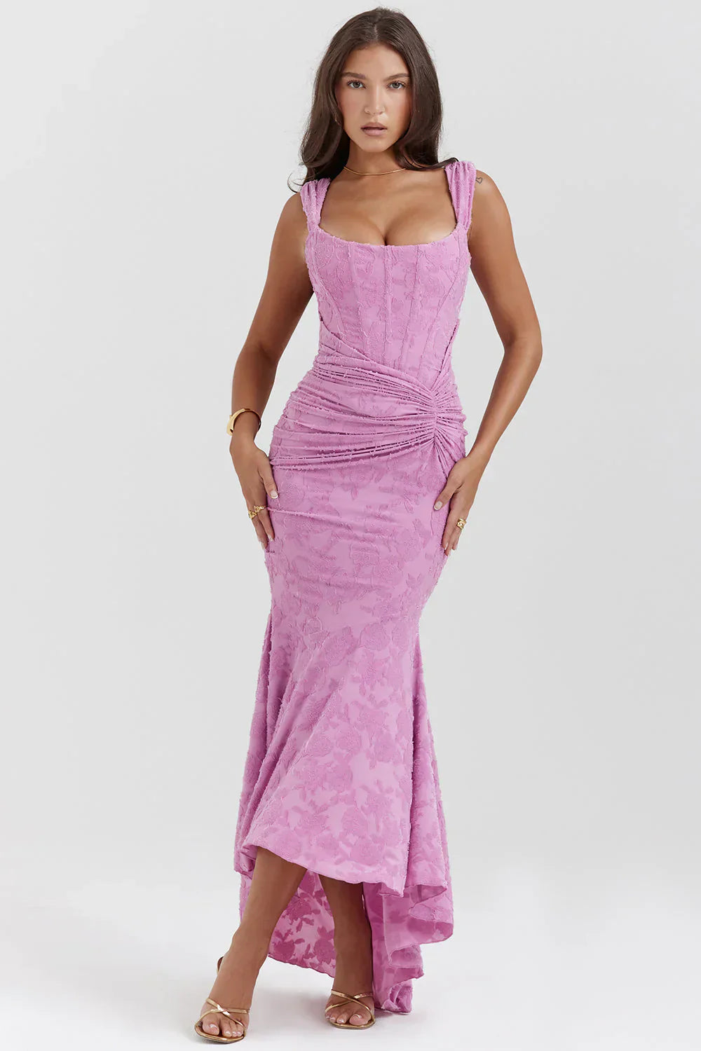 Elegantes handgefertigtes Kleid