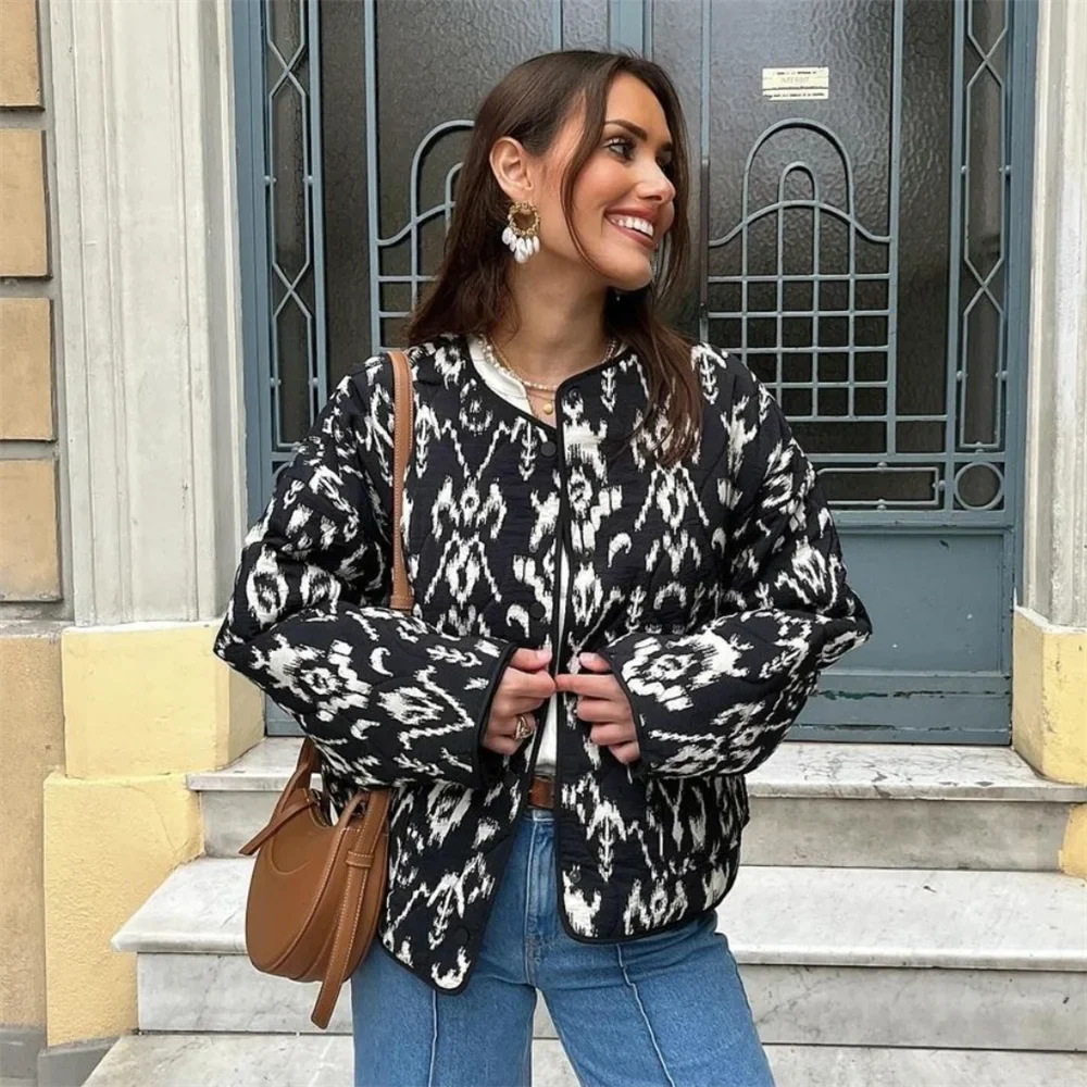 Evangeline - Schwarze Vintage Steppjacke
