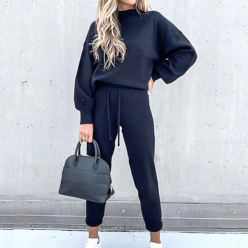Gemütlicher Hausanzug mit Rollkragen und High-Waist-Hose 2