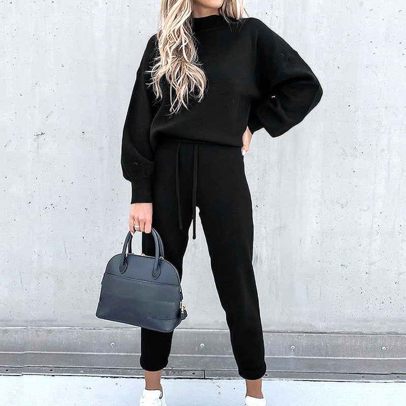 Gemütlicher Hausanzug mit Rollkragen und High-Waist-Hose 30