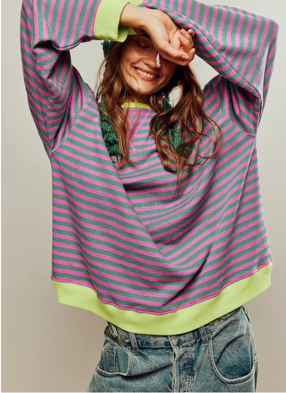 Gestreifter Pullover