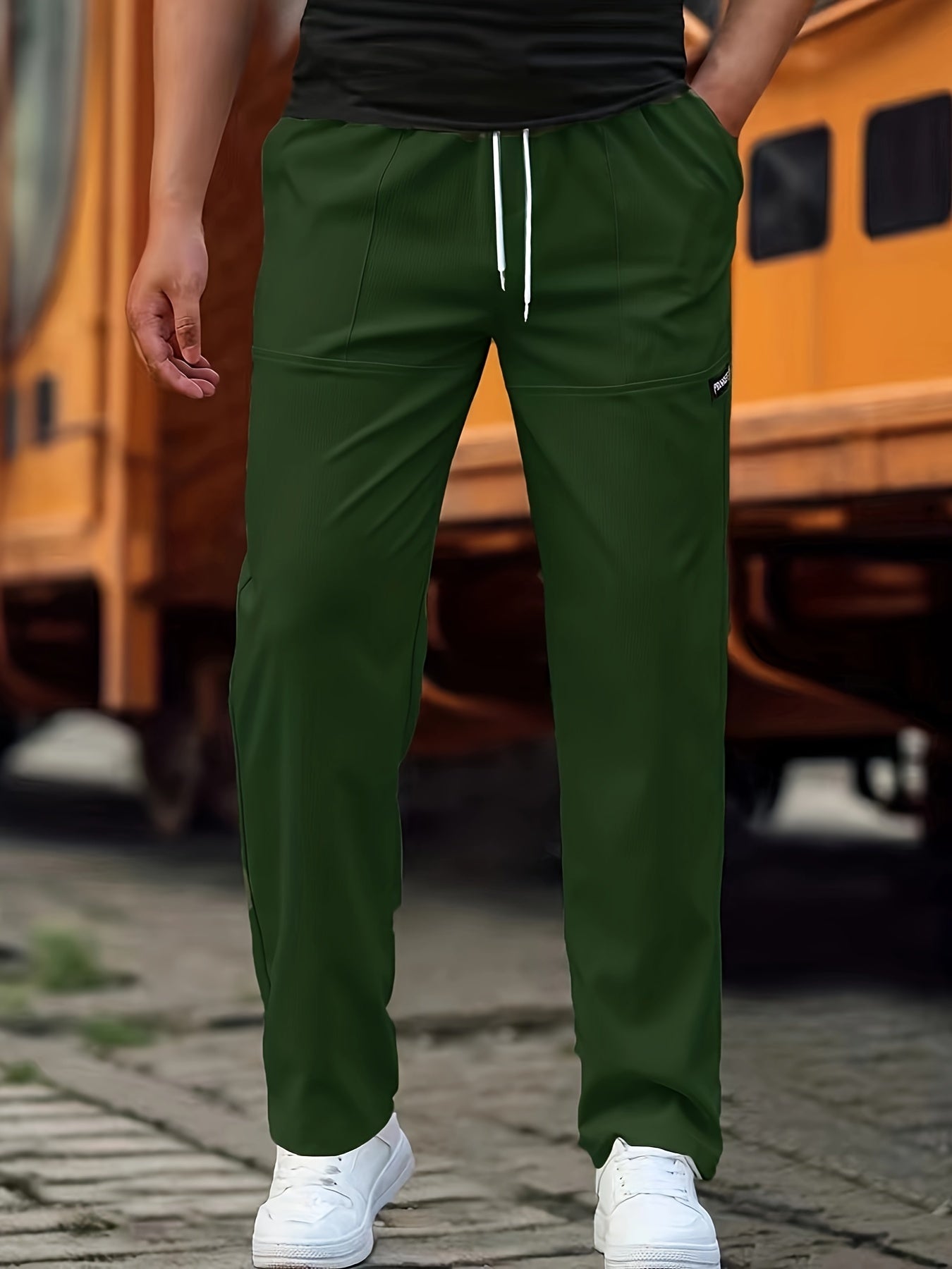 Herren Sporthose mit Kordelzug and Taschen 1