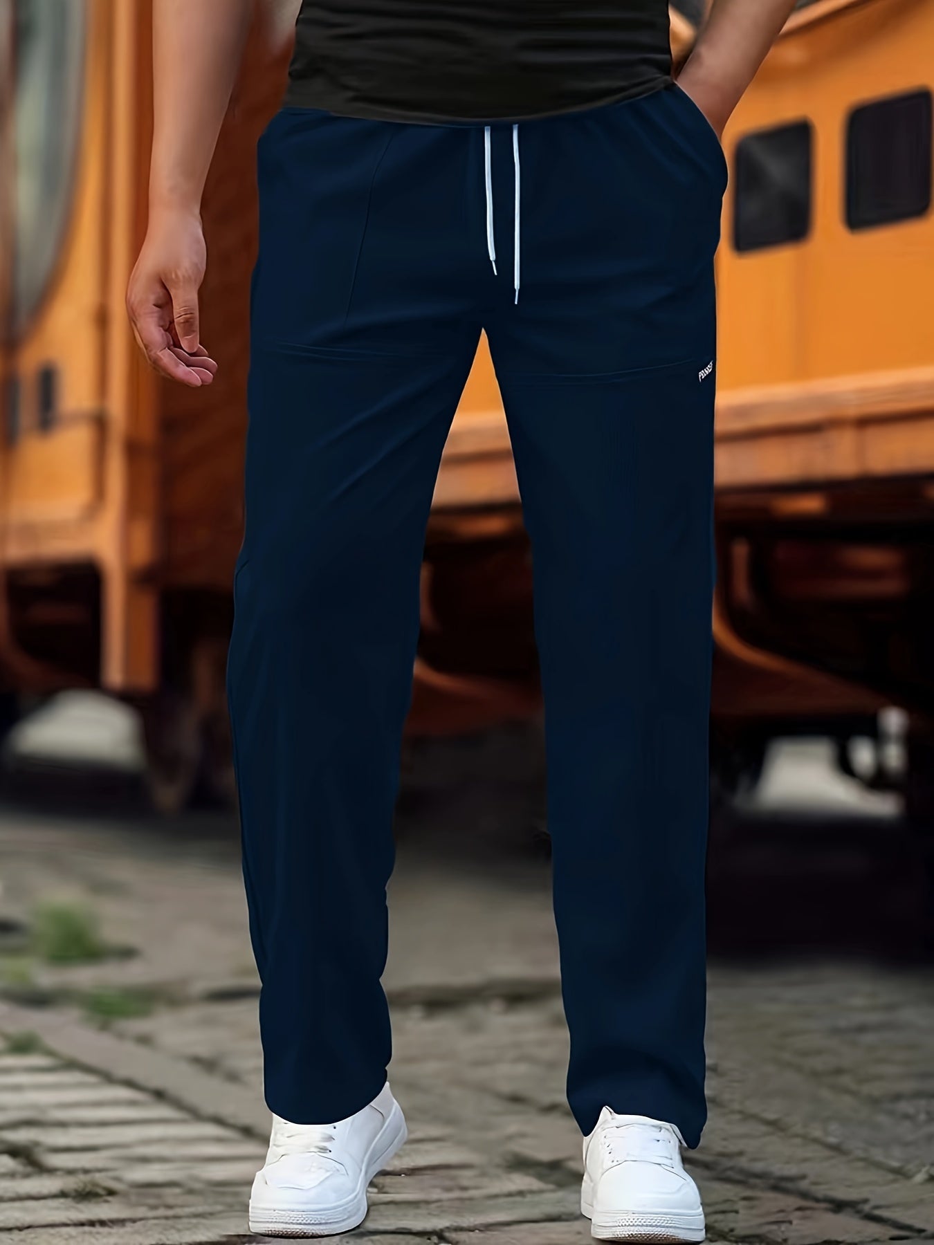 Herren Sporthose mit Kordelzug and Taschen 2