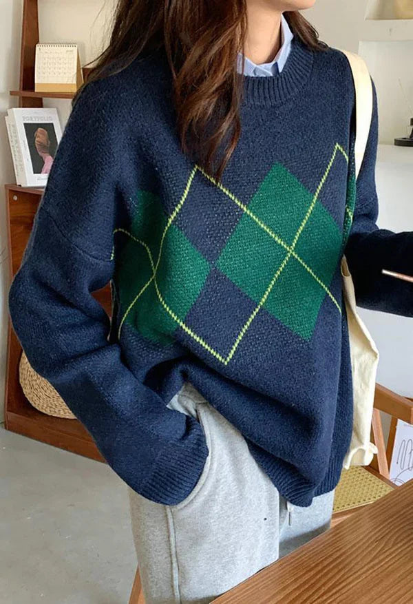 Klassischer Pullover mit Rautenmuster im Retro-Stil