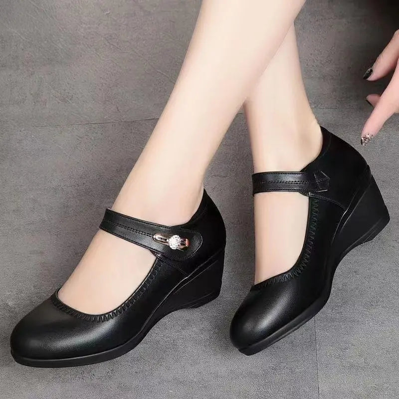 Komfortschuhe Damen | Keilabsatz & Eleganter Riemchen