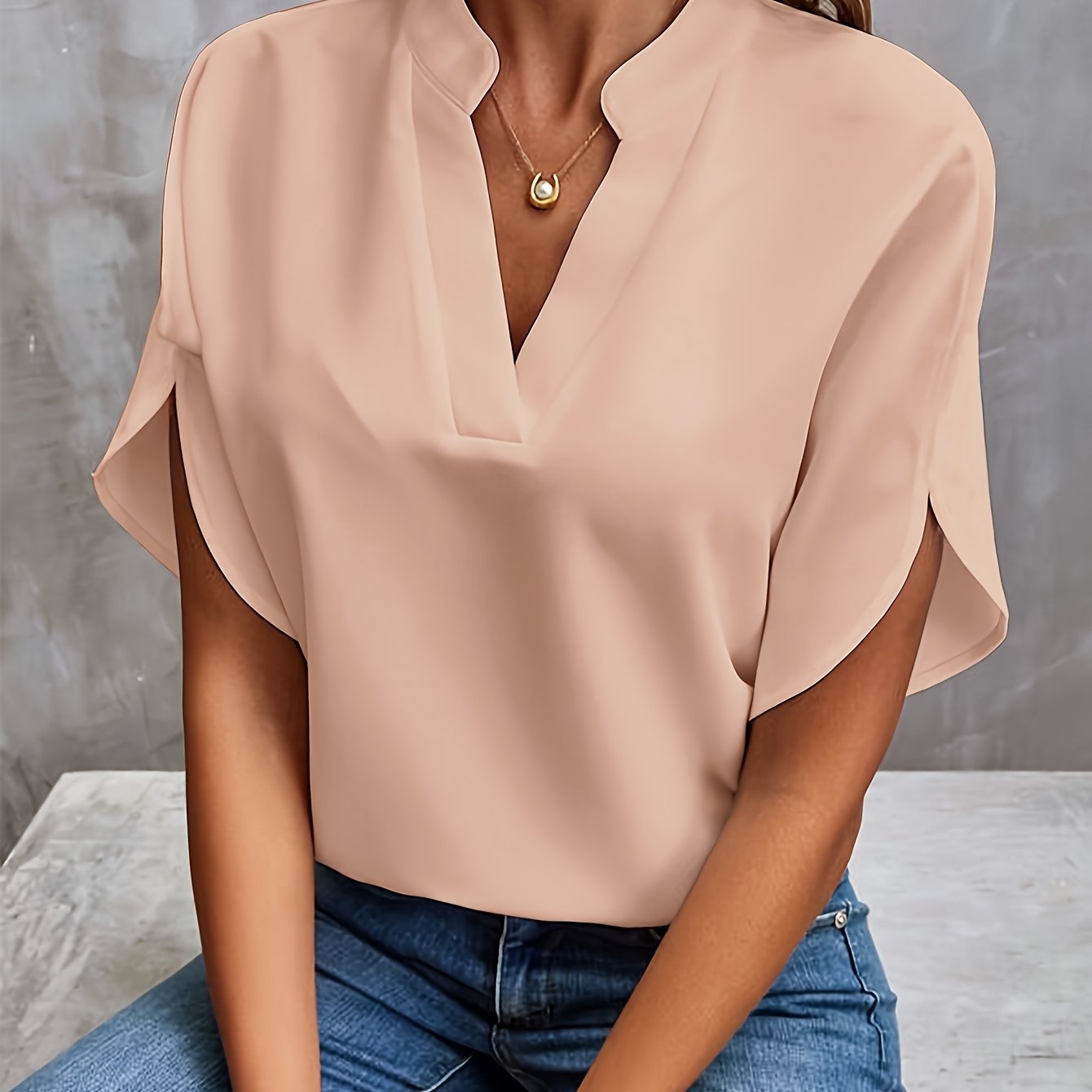 Kurzarm Bluse Damen | Elegant mit V-Ausschnitt & Fledermausärmel