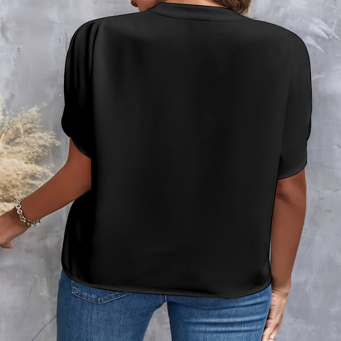 Kurzarm Bluse Damen | Elegant mit V-Ausschnitt & Fledermausärmel