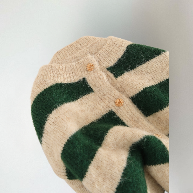 Lena | Stilvolle Strickjacke 6