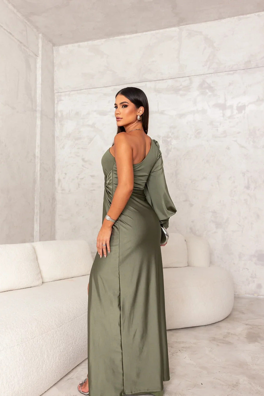 Lozenda - Elegantes Kleid mit Finesse