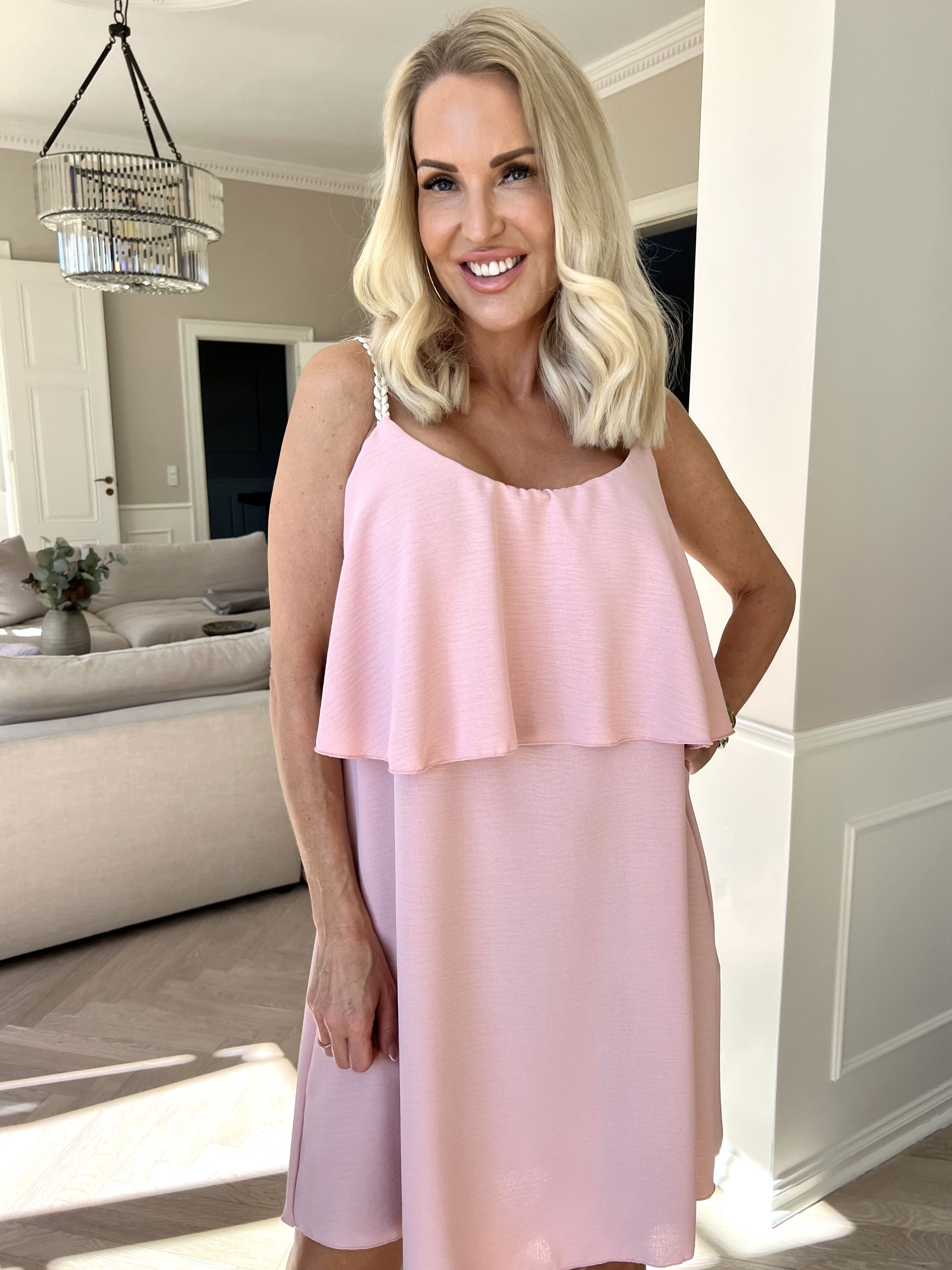Mini Kleid Damen | Volant-Layer & Femininer Sommercut