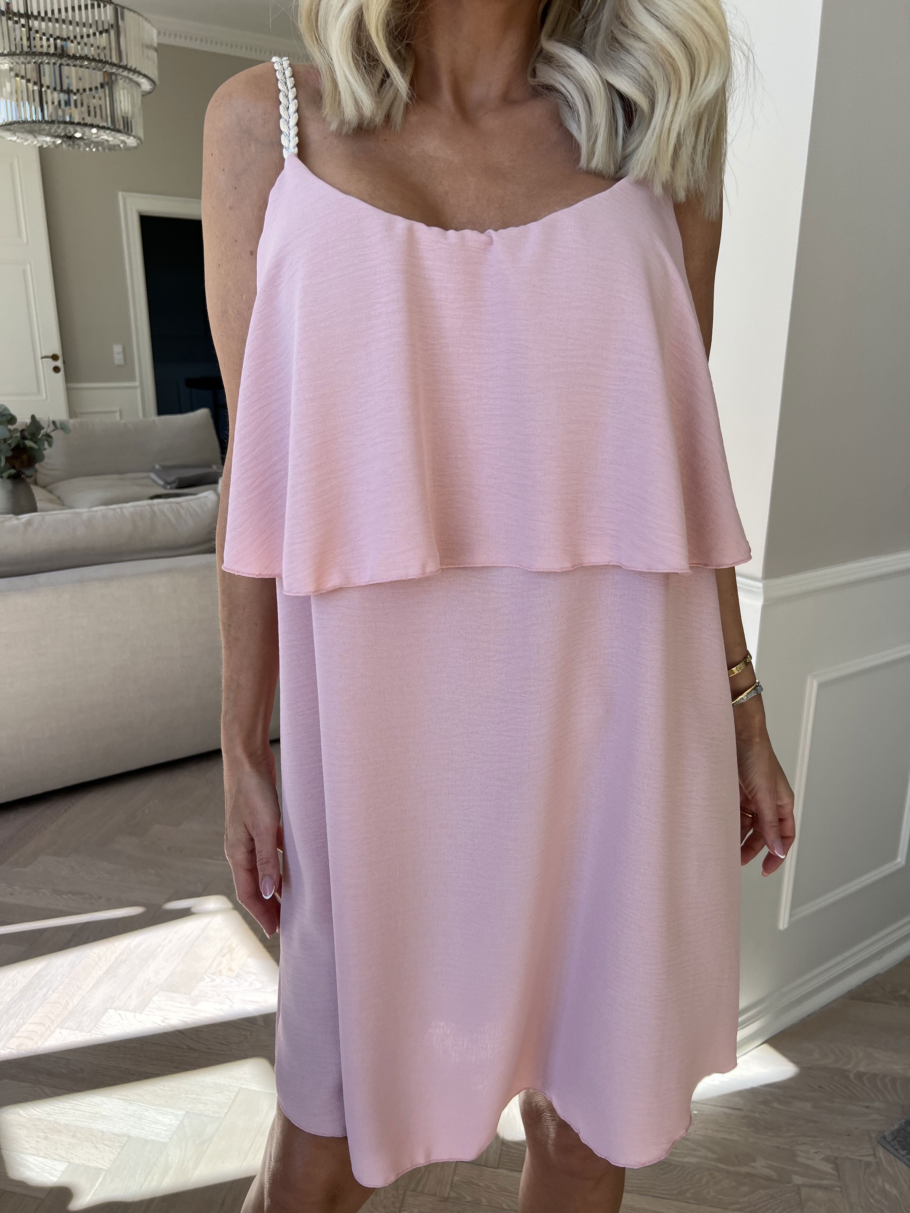 Mini Kleid Damen | Volant-Layer & Femininer Sommercut