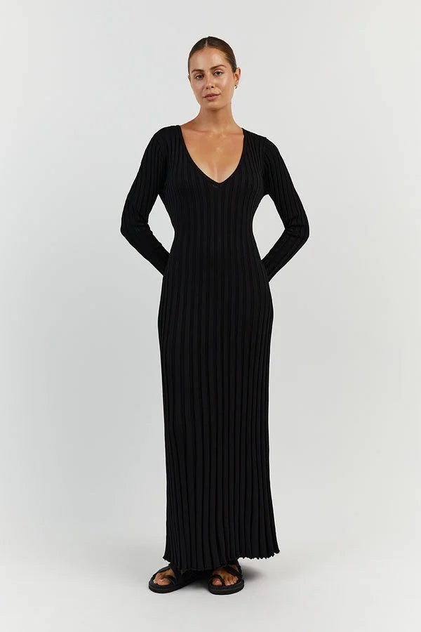 Modernes Langarm-Damenkleid mit V-Ausschnitt
