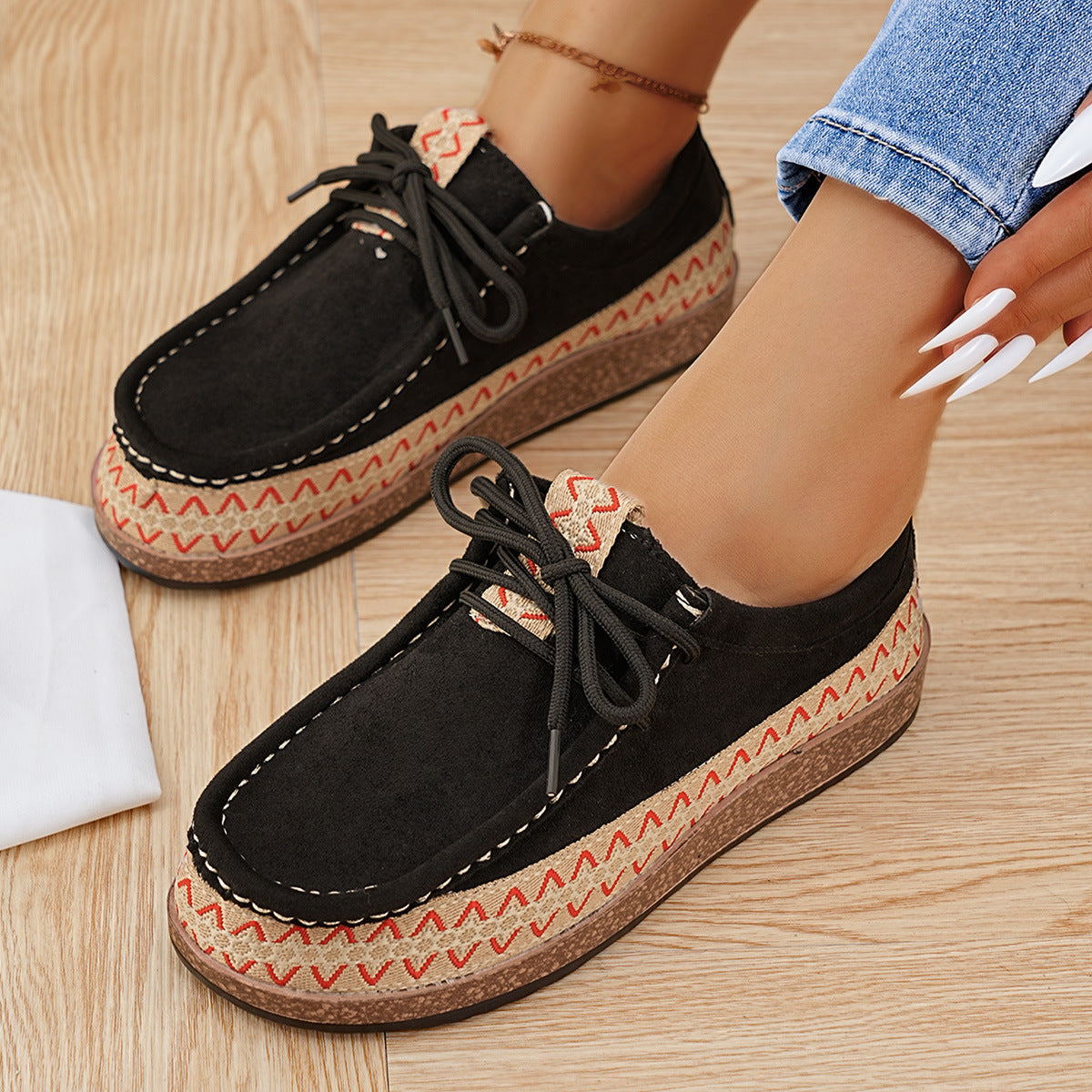 Mokassins Damen | Handgenähter Look & Bequemer Schnür-Sitz