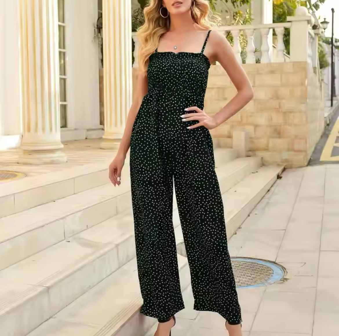 Sommer Jumpsuit Damen | Spaghettiträger & Smok-Oberteil