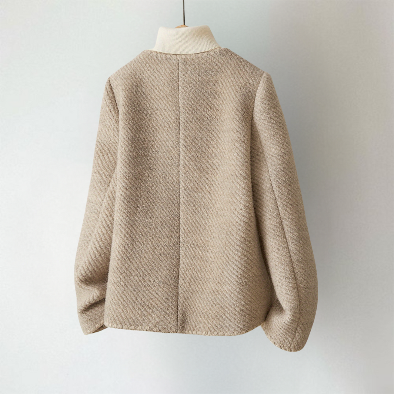 Nora | Stilvolle Strickjacke 1