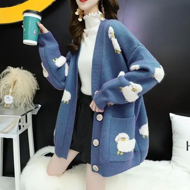 Nyla - Grob gestrickte Strickjacke mit Schafmotiv