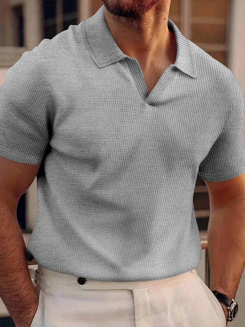 Polohemd Herren | Knopfloser V-Ausschnitt & Modernes Strick-Design