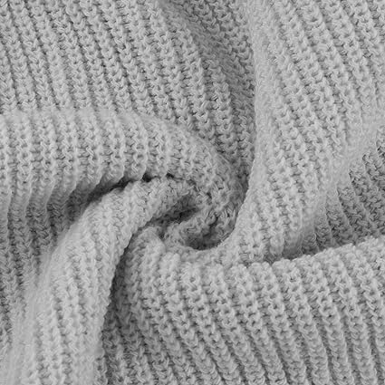 Rollkragen-Strickkleid in breiter Passform