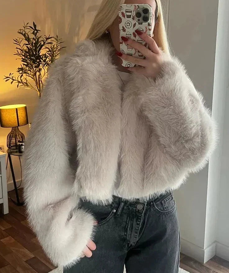 Rosie - Stylische Streetwear-Pelzjacke