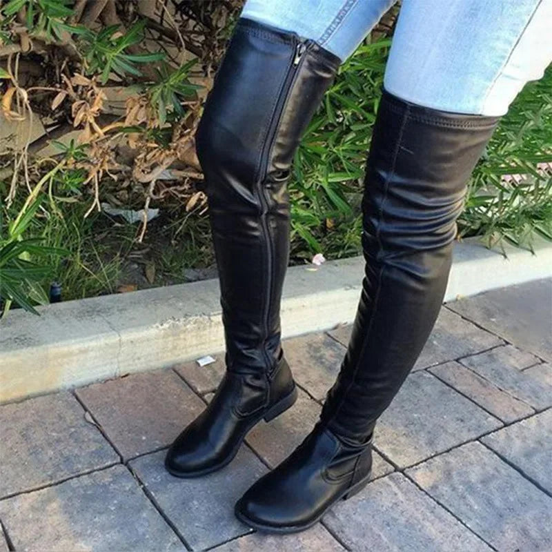 Schlanke Overknee-Stiefel für Damen 0