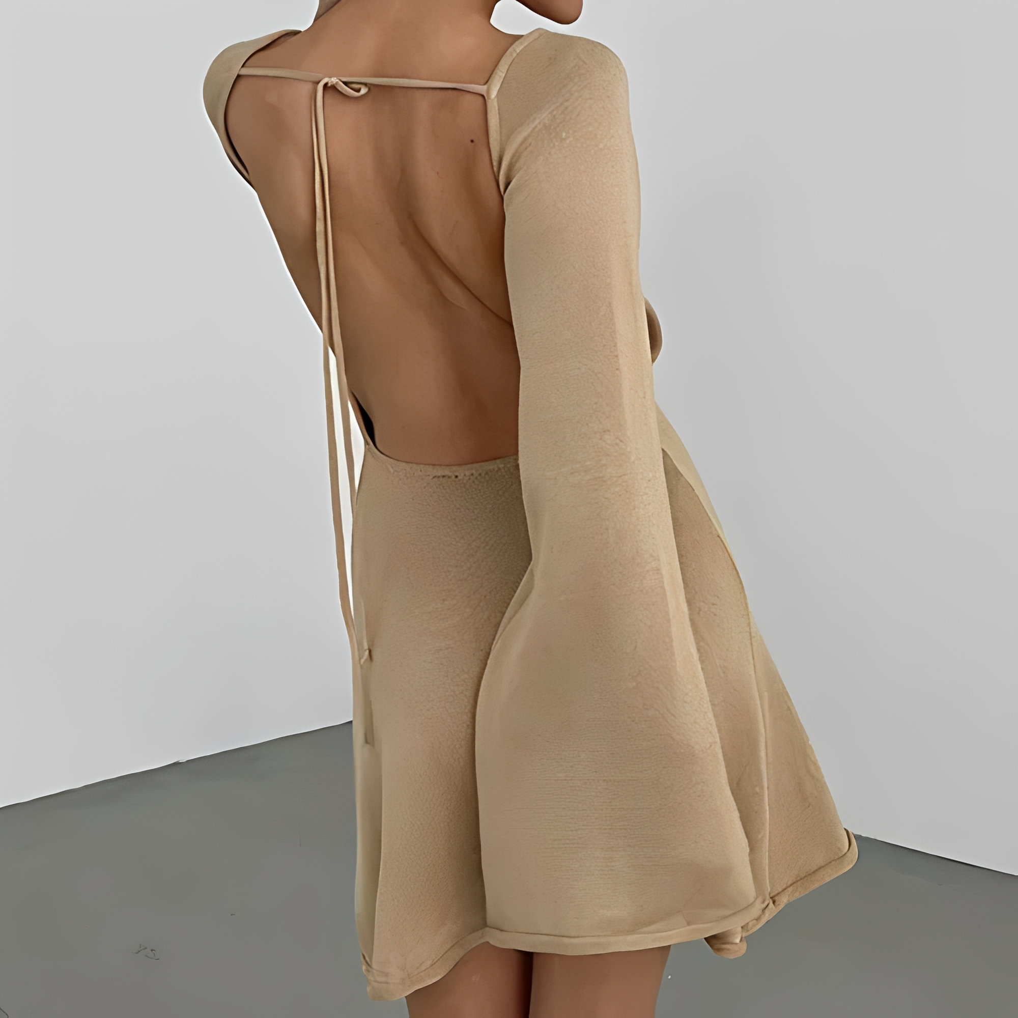 Sommerkleid Damen | Figurbetontes Minikleid mit Trompetenärmeln