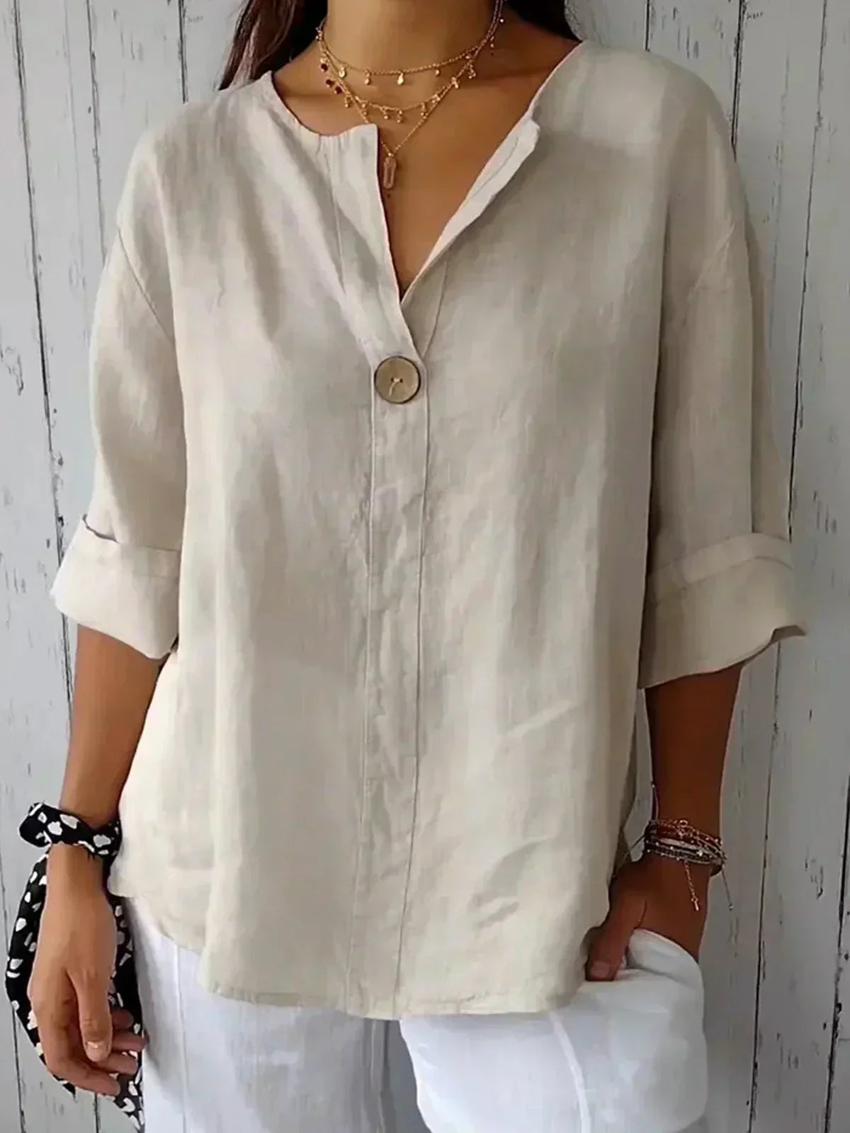Top Damen | V-Ausschnitt mit Knopfdetail