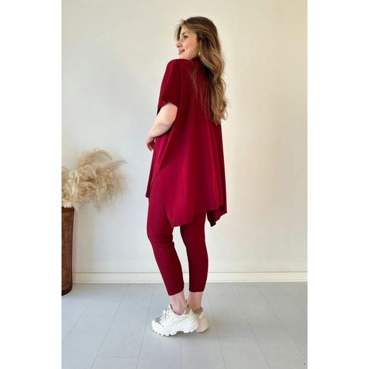 Trendiges Set aus Hose und Pullover