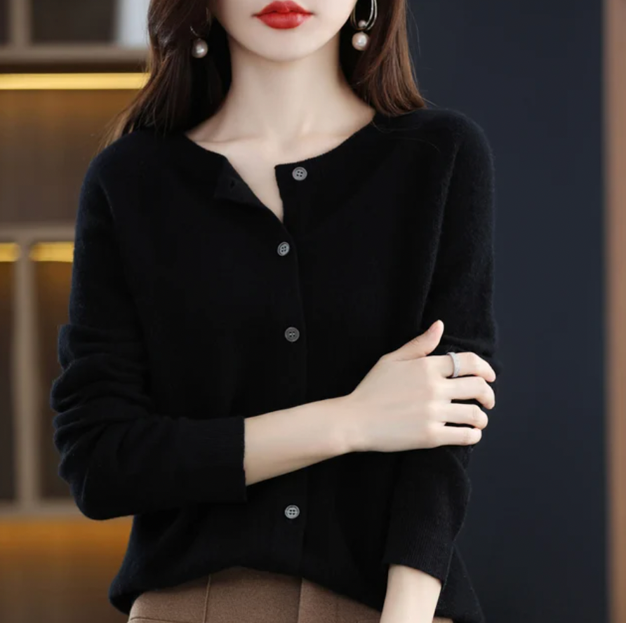 VIVIENNE I WARME GEMÜTLICHE STRICKJACKE 1