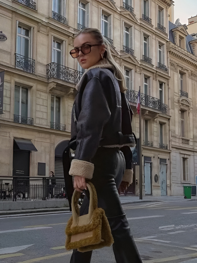 Veronica - Kurz geschnittene Jacke mit Teddyfutter