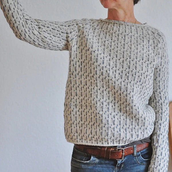 Victoria | Eleganter Grauer Pullover mit U-Boot-Ausschnitt 3