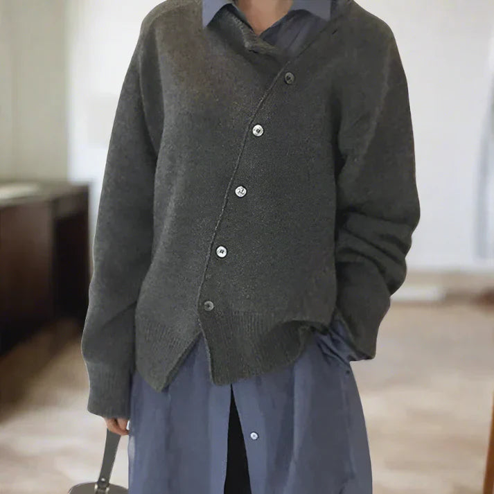Weiche Strickjacke mit Diagonaler Knopfleiste