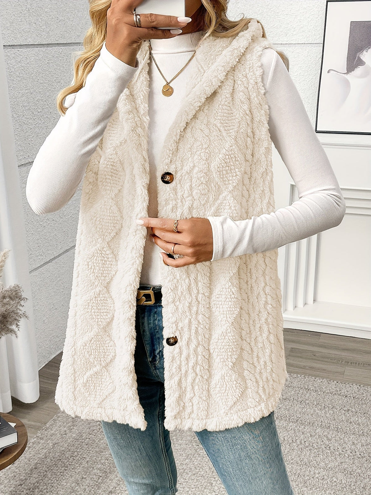 Strickweste Damen lang | Mit Kapuze & Knopfleiste 2