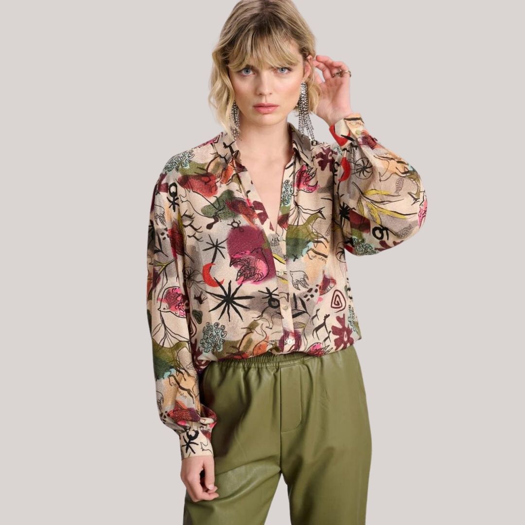 Lozenda - Fließende Bohème-Bluse mit herbstlichem Blumenmuster