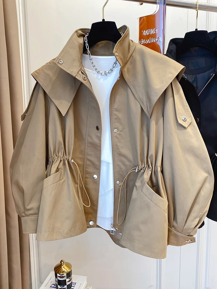 Lozenda - Leichte Kapuzenjacke mit Taschen