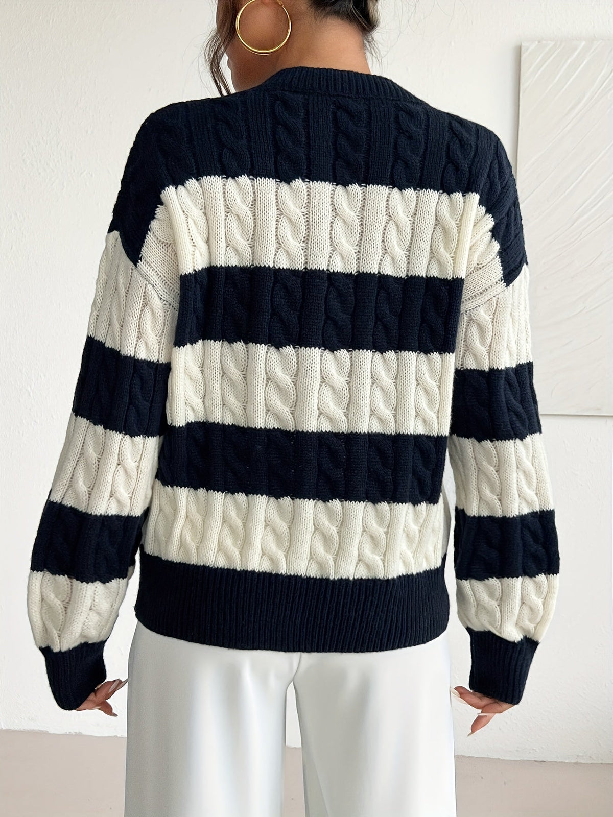 Strickpullover Damen | Cropped Schnitt & Tiefer V-Ausschnitt 3