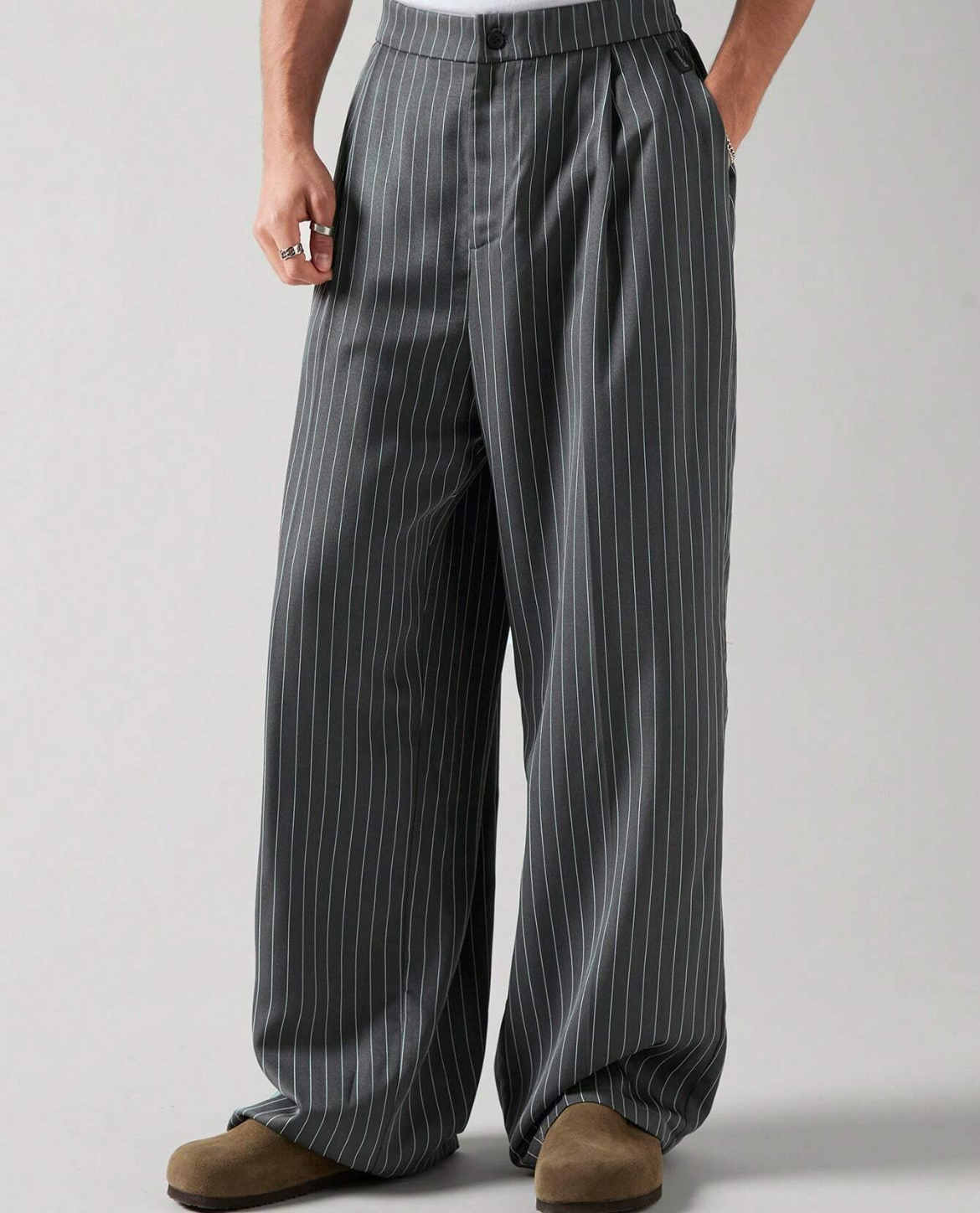 Nadelstreifen Hose Damen | Weites Bein & Eleganter Sitz 1