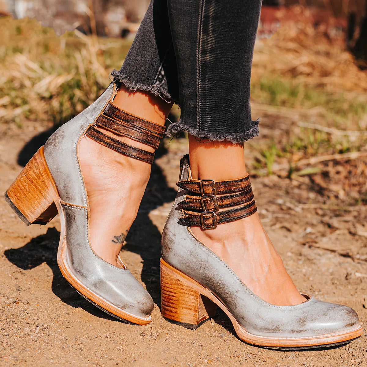 BEQUEME UND ELEGANTE STIEFELETTE