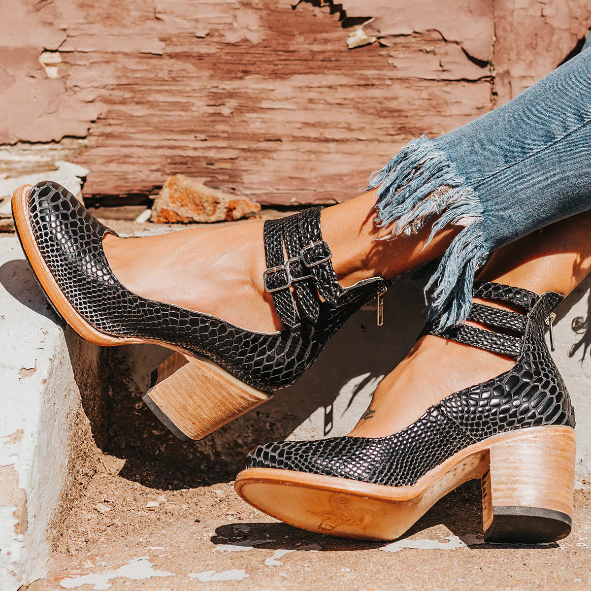 BEQUEME UND ELEGANTE STIEFELETTE