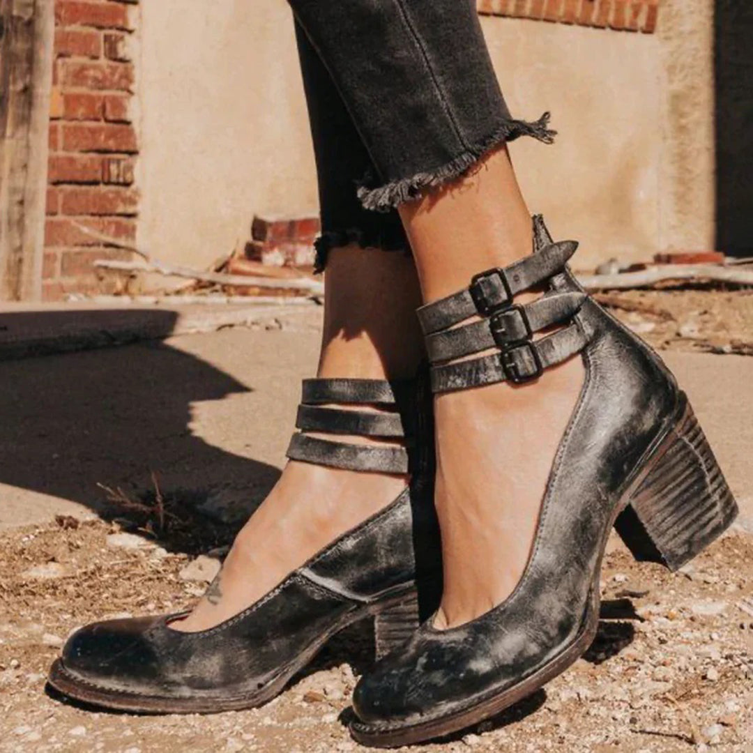 BEQUEME UND ELEGANTE STIEFELETTE